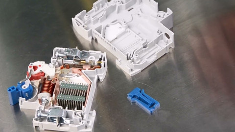 Відеоогляд модульних автоматичних вимикачів АСКО-УКРЕМ серії UTrust зображення